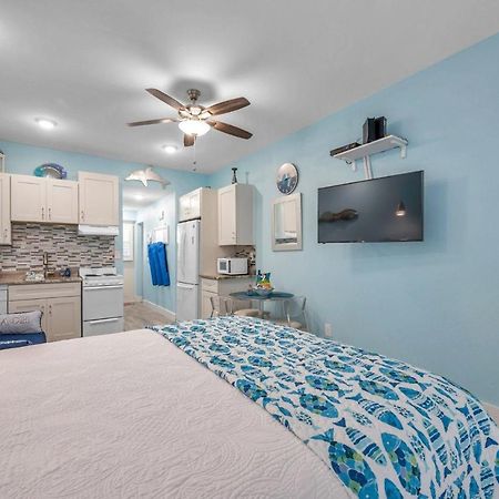 Picturesque Waterfront Studio Clearwater Beach Exteriör bild