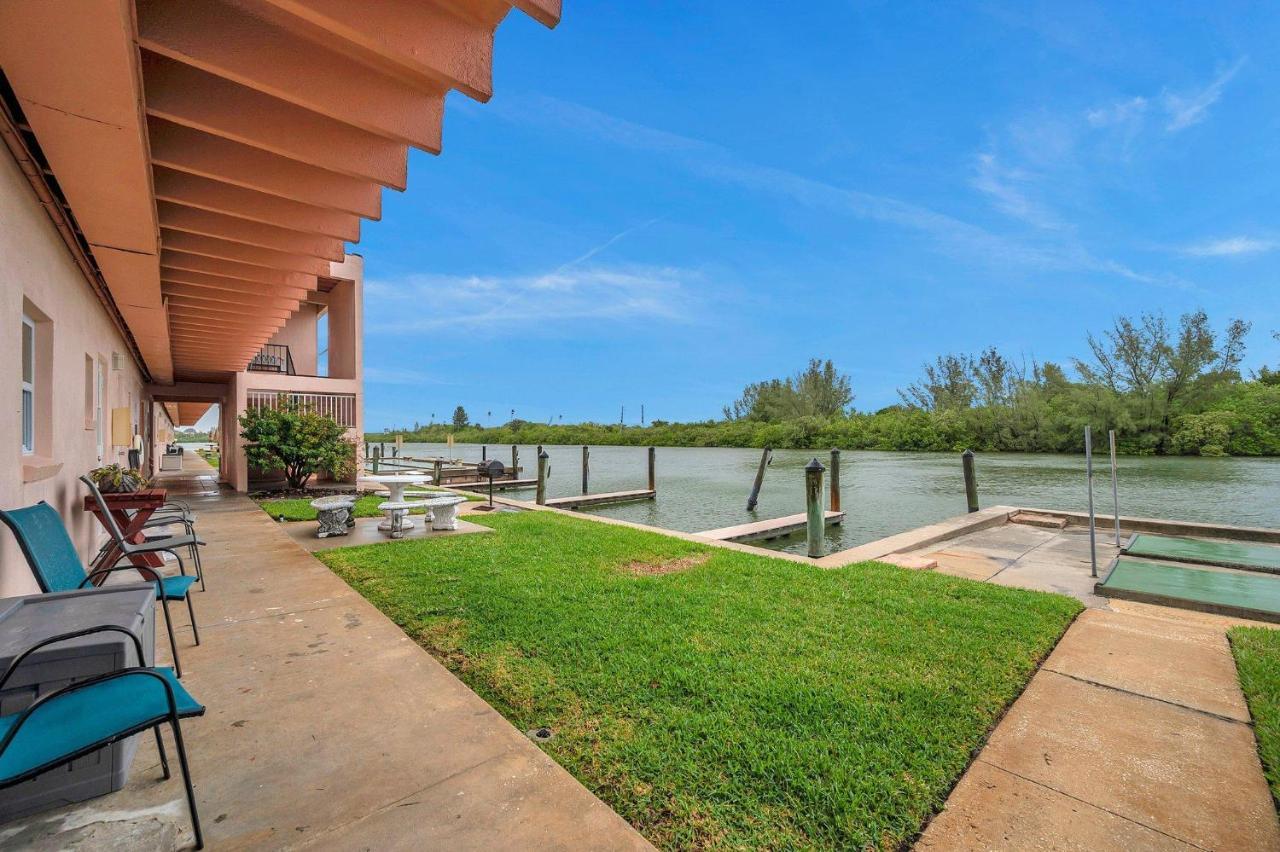 Picturesque Waterfront Studio Clearwater Beach Exteriör bild